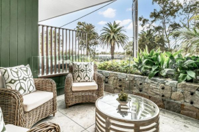Stunning designer 3 Bed 2 bath opp Long Reef Golf Course